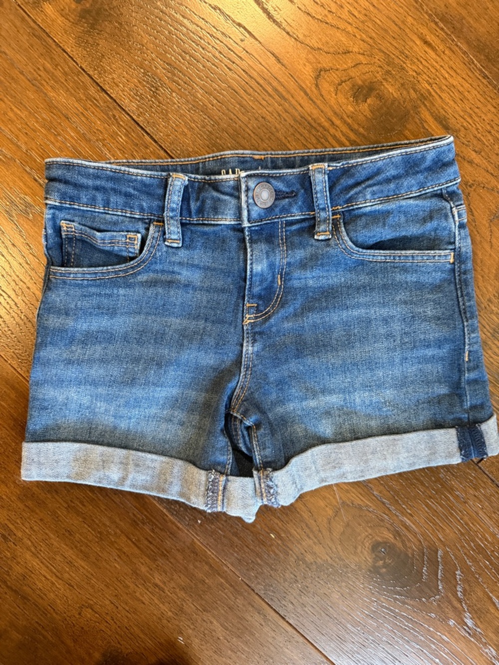 GAP - Girls’ Blue Denim Rolled Hem Jean Shorts - Size: 7Y